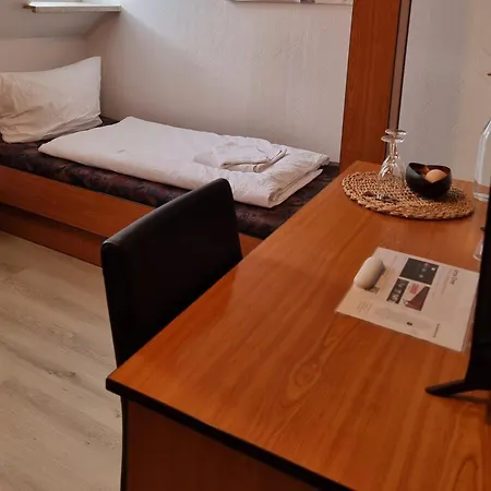 Πανσιόν Uma-dres Lichtenstein (Saxony)